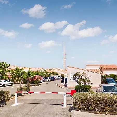 1 Bedroom In Pierre La Holiday home *
