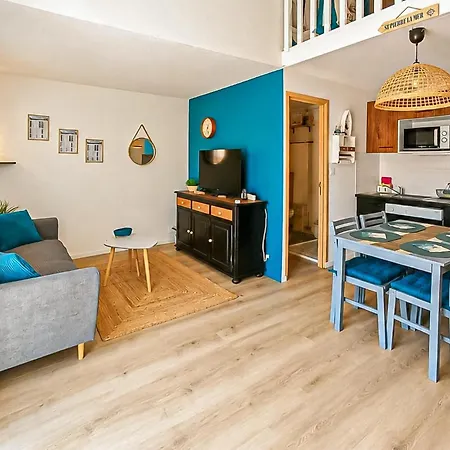 1 Bedroom Gorgeous In Pierre La * Saint-Pierre-la-Mer (Aude)